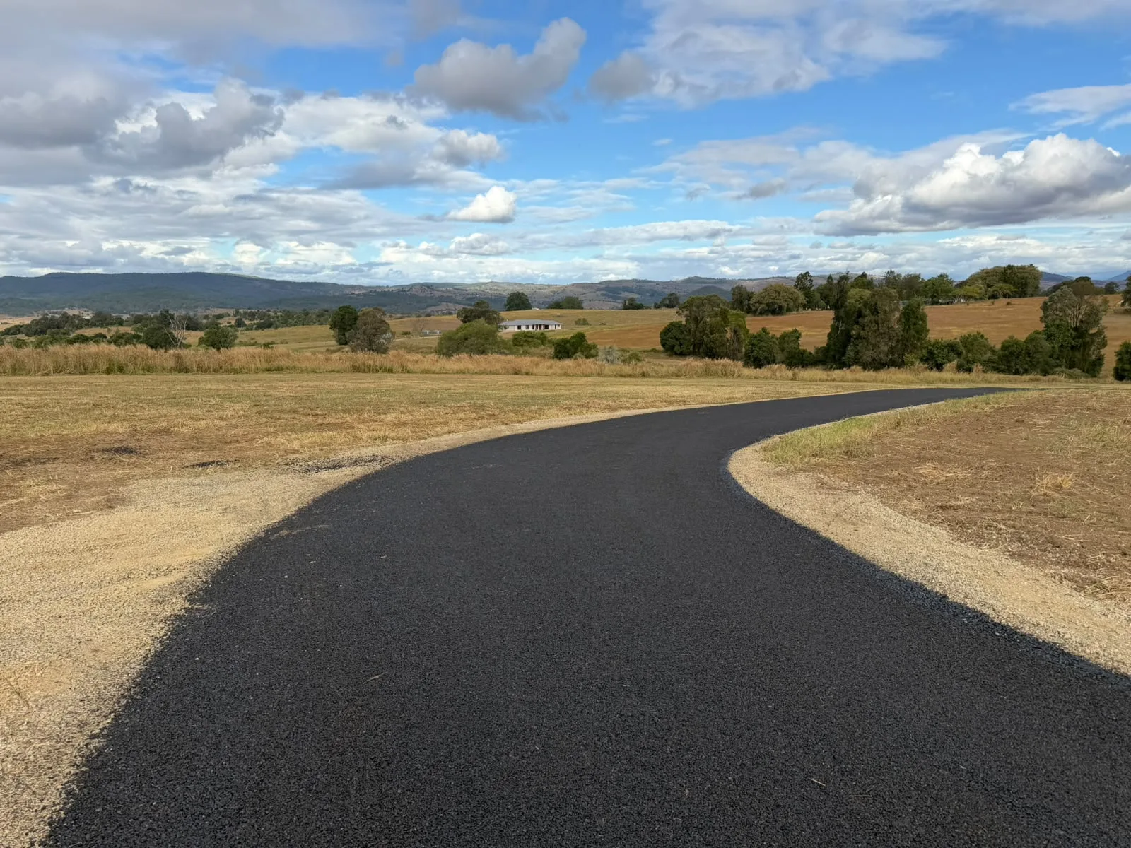 Surface dressing in rural Australia with RTB Civil, image 10