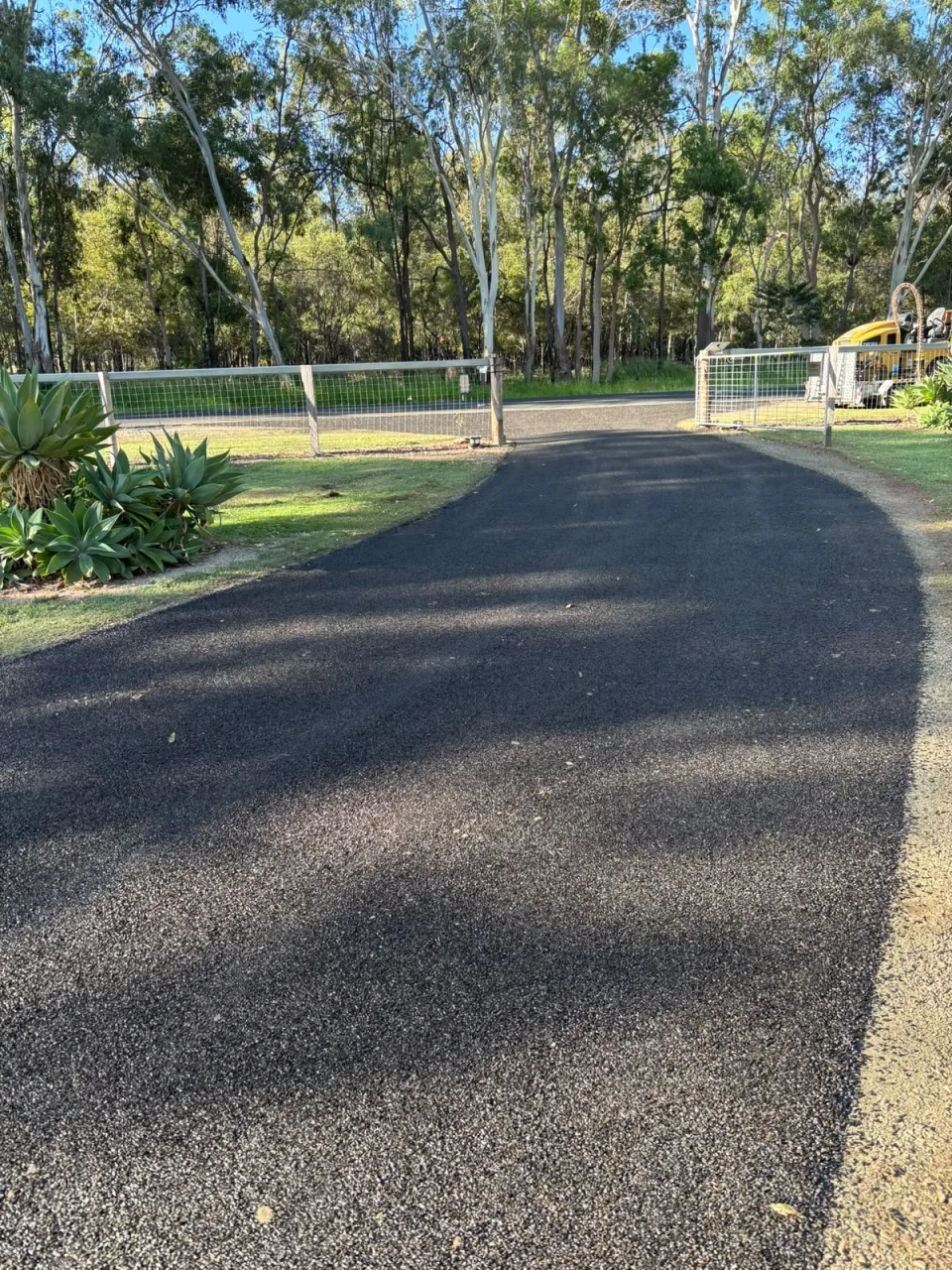 Surface dressing in rural Australia with RTB Civil, image 15